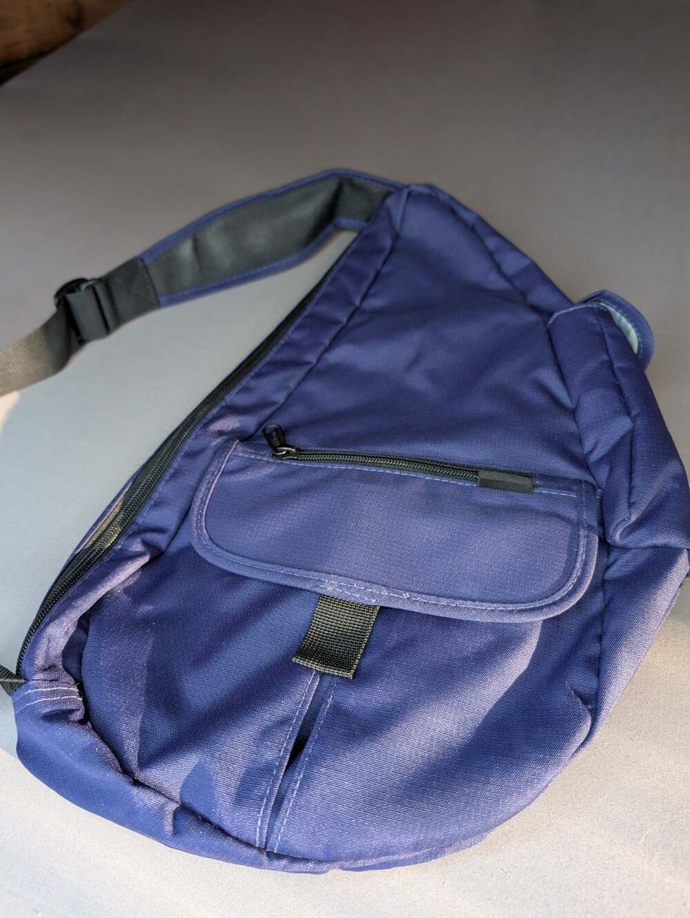 LL Bean Blue Ameribag Healthy Back Sling Bag Single Strap Clean
